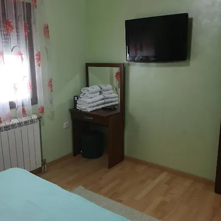 Clinic For Rehabilitation Vujan מלון